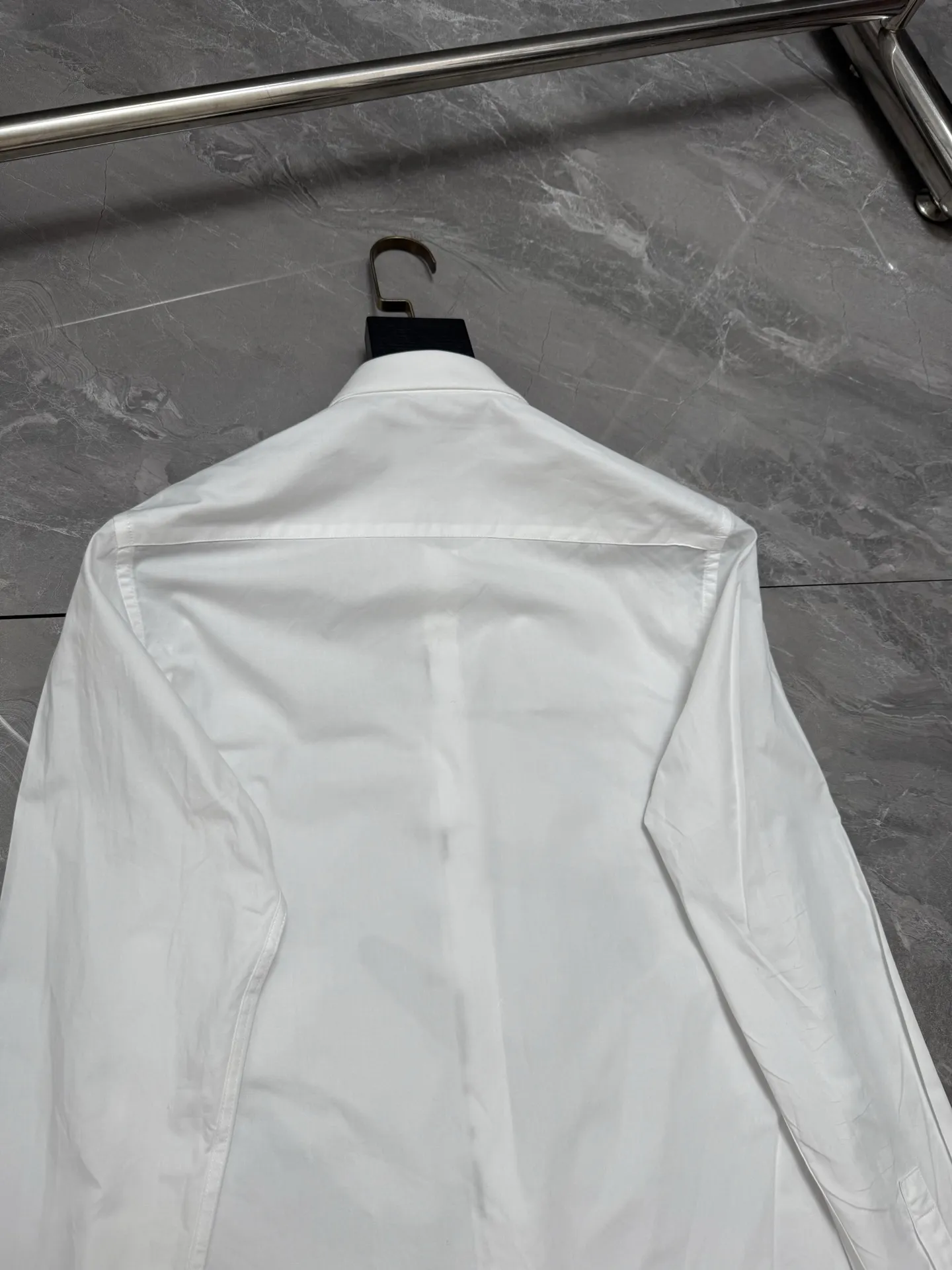 Alexander Mc Quee · Sizes：38.39.40.41.42